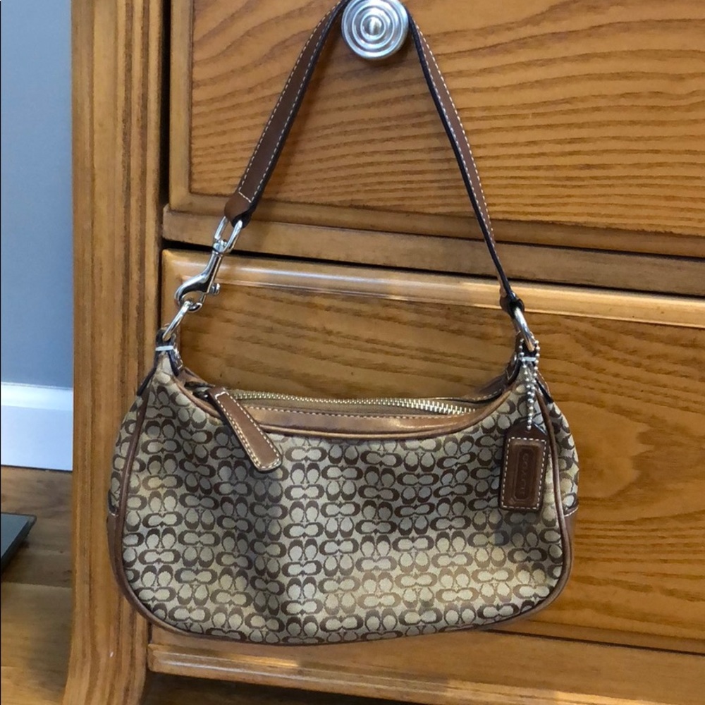 Authentic coach handbag in beige/brown